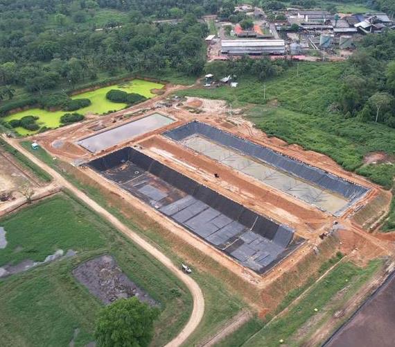 Vista aérea del sistema de tratamiento de aguas residuales de Extractora Monterrey