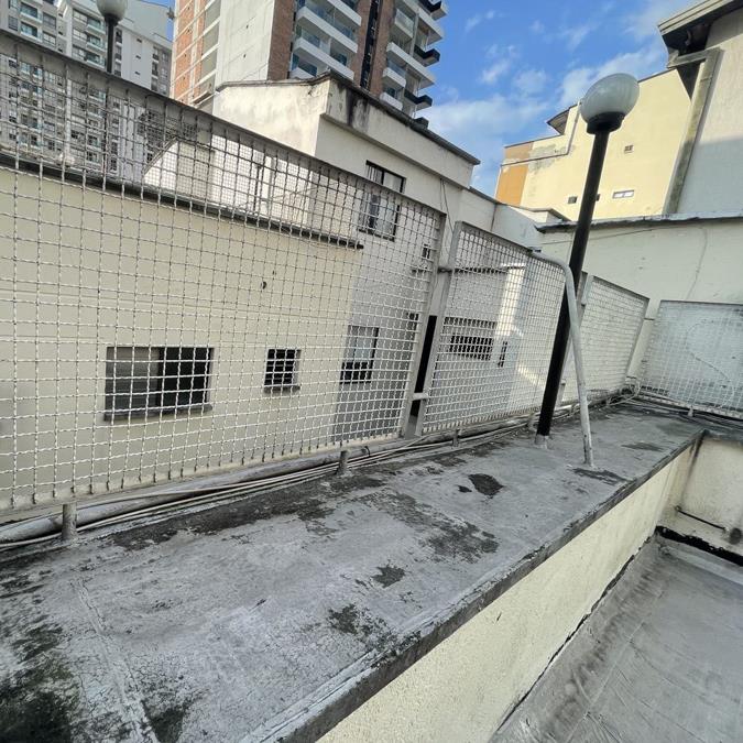 Terraza de cubierta del Edificio Parma antes de la intervención